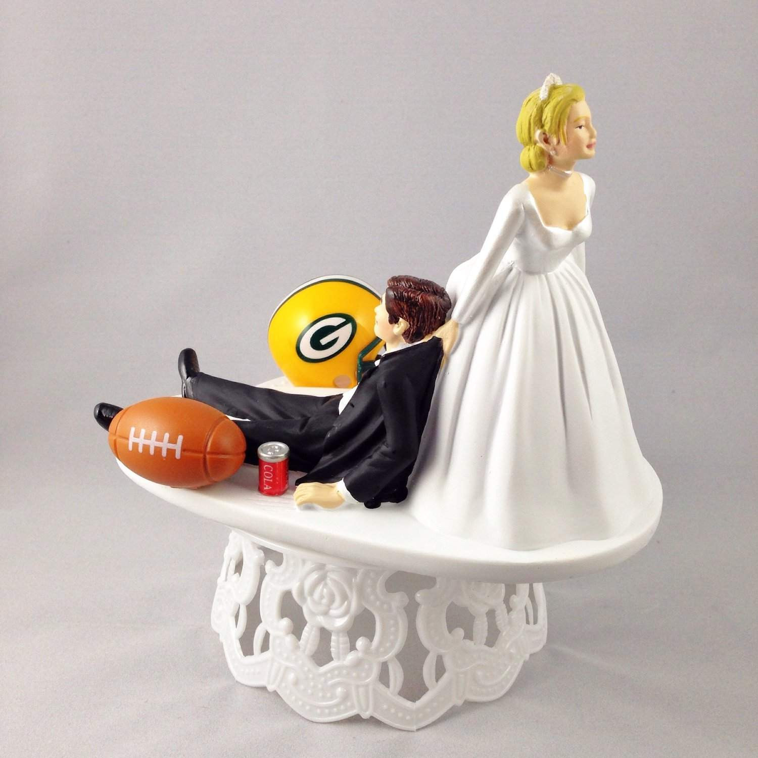 Wedding Cakes Tops
 11 Funny Wedding Toppers for Your Cake 2018