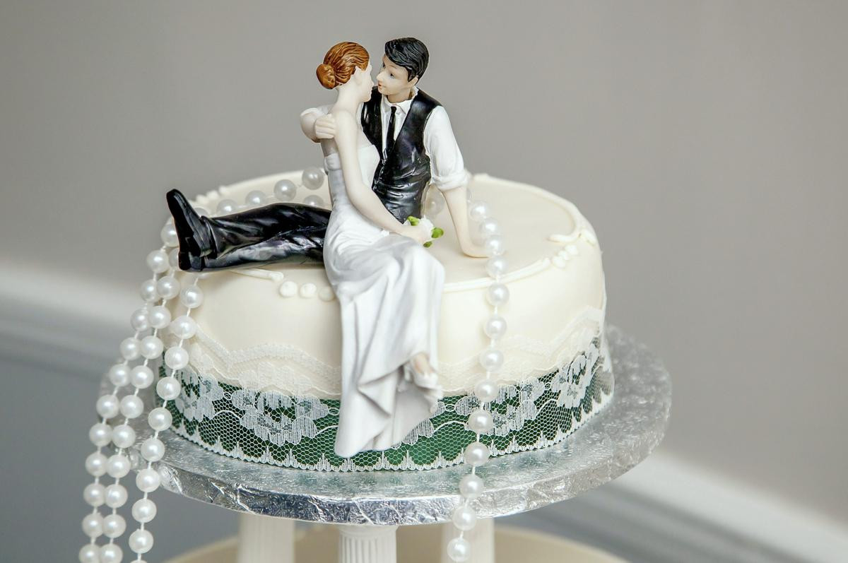 Wedding Cakes Tops
 Unique Wedding Cake Toppers