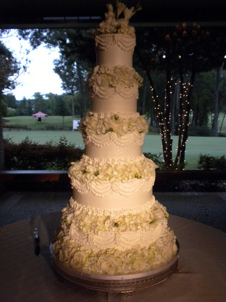 Wedding Cakes Tyler Tx
 5 tier buttercream wedding cake Village Bakery Tyler