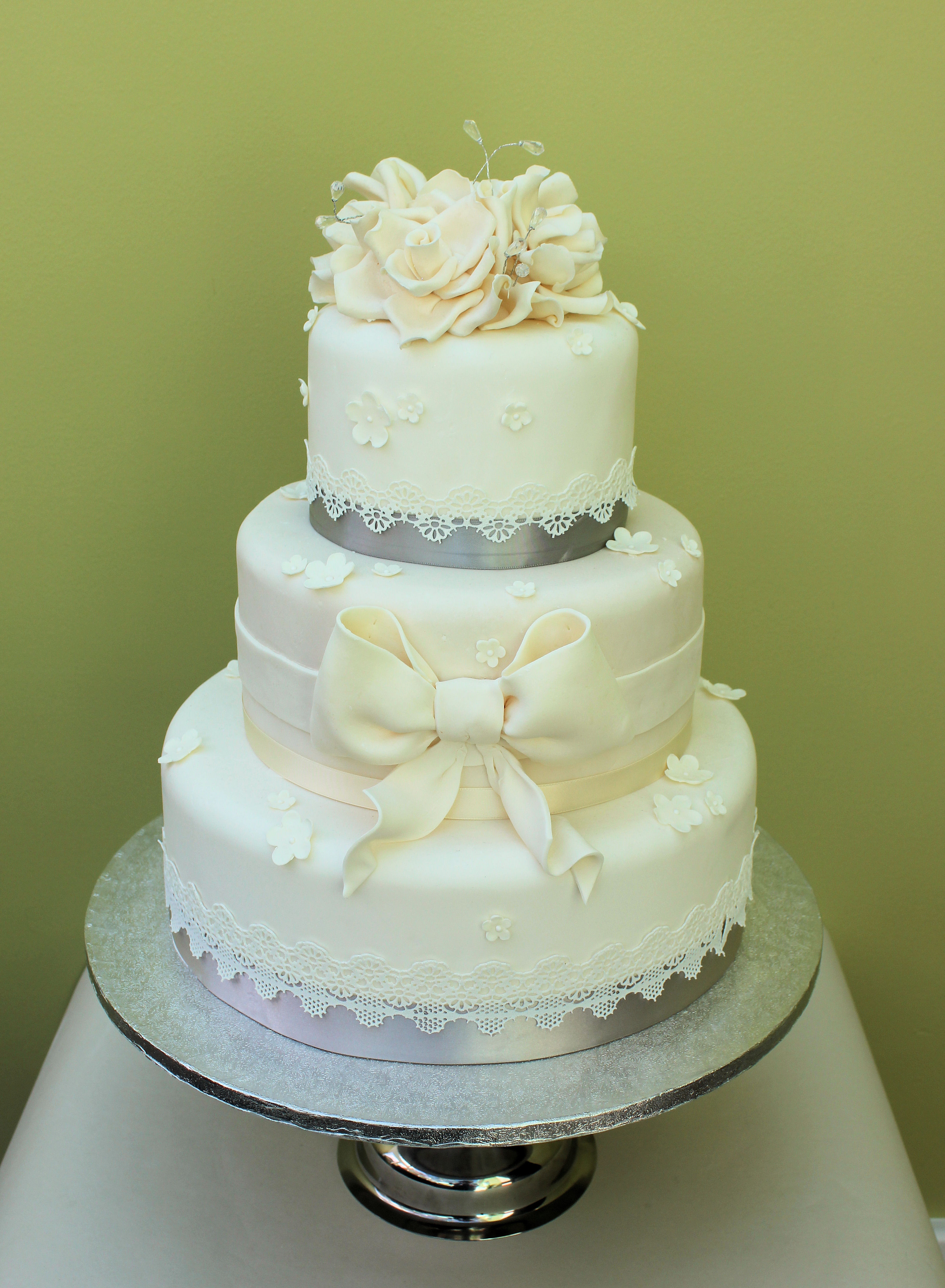 Wedding Cakes Uk
 Modern Cake Trends Lace Wedding Cakes Baytree Wedding