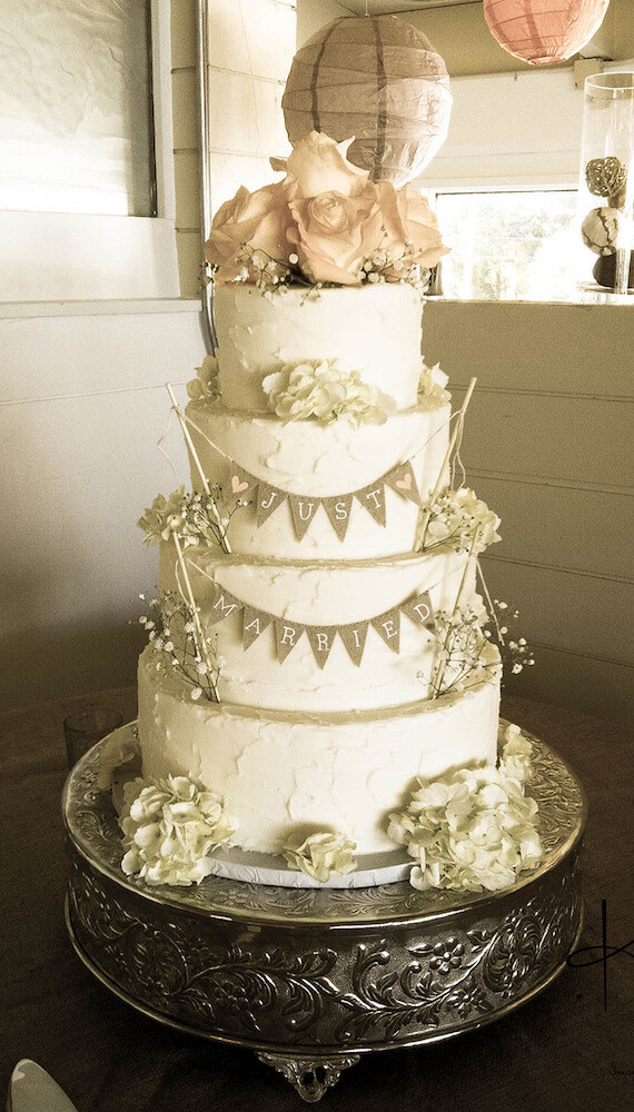 Wedding Cakes Virginia
 Incredible Edibles Bakery Wedding Cakes and Sweets for