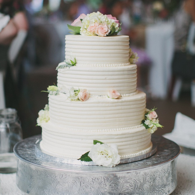 Wedding Cakes Waco Tx
 Erin and David met in Waco and knew “we wantedour wedding