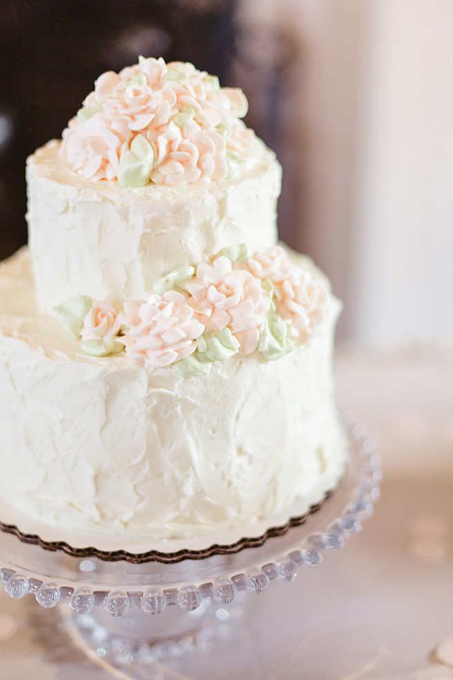 Wedding Cakes White
 25 Amazing All White Wedding Cakes