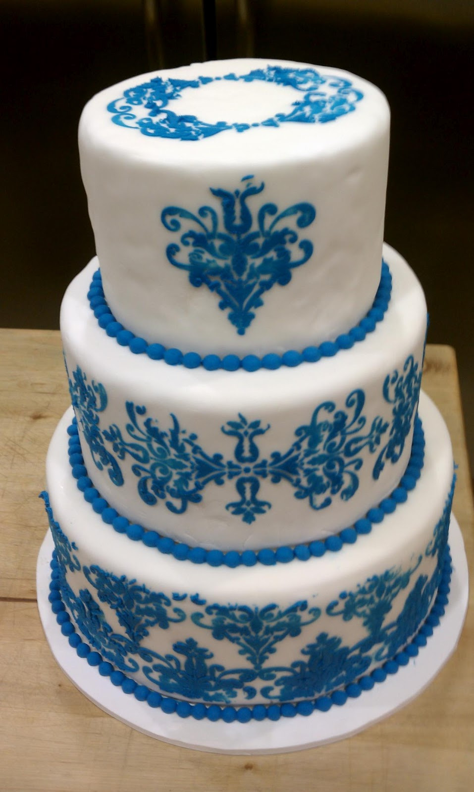 Wedding Cakes With Blue
 Wedding Cakes Blue and White Wedding Cakes