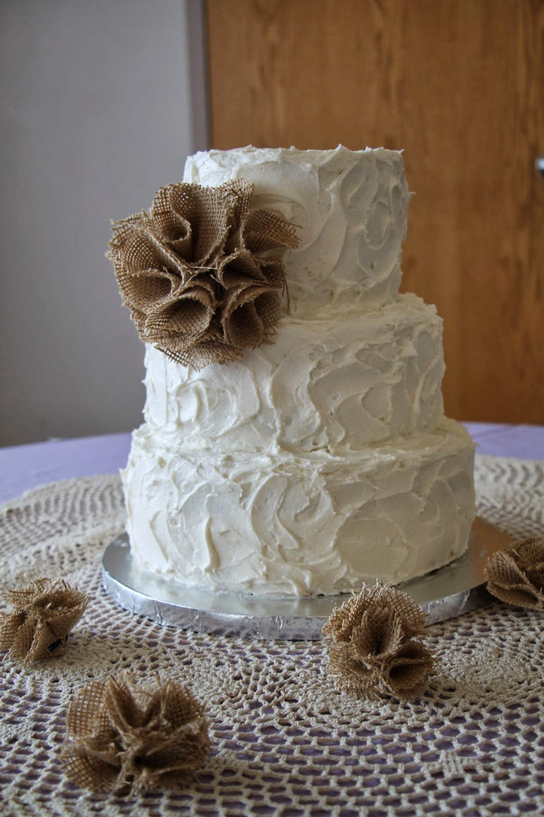 Wedding Cakes With Burlap
 Rustic Wedding Cake with Burlap