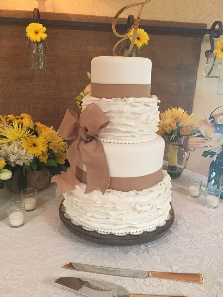Wedding Cakes With Burlap
 Burlap & Ruffle Wedding Cake CakeCentral