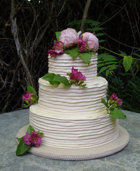 Wedding Cakes With Buttercream Icing
 Delicious Buttercream Wedding Cakes Ideas With Butter