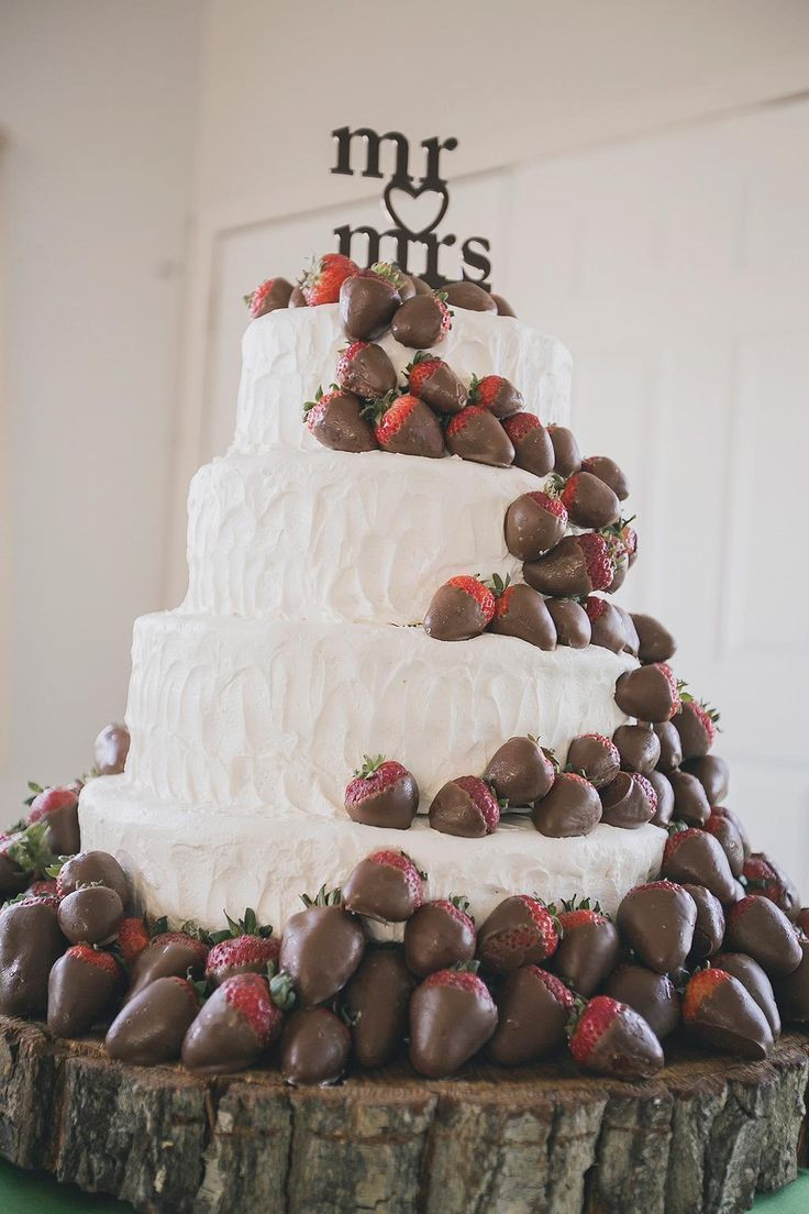 Wedding Cakes With Chocolate Covered Strawberries
 3019 best images about Rustic Wedding Ideas on Pinterest