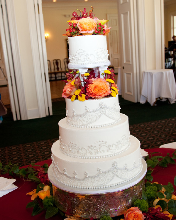Wedding Cakes With Columns
 Wedding cakes with columns idea in 2017