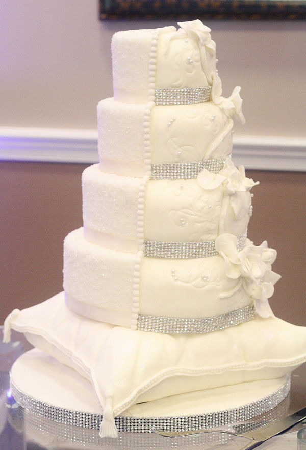 Wedding Cakes With Crystals
 1 Foot Long 4 Row Wide Silver Rhinestone Crystal Wedding
