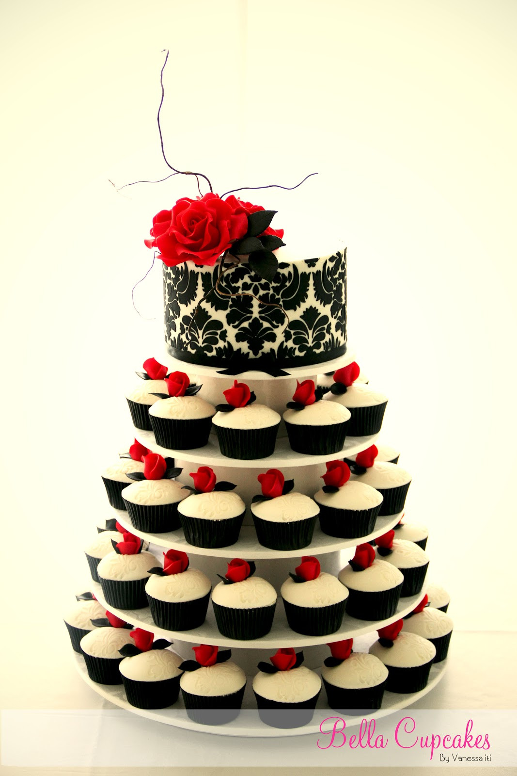 Wedding Cakes With Cupcakes Prices
 Cupcake wedding cake prices idea in 2017