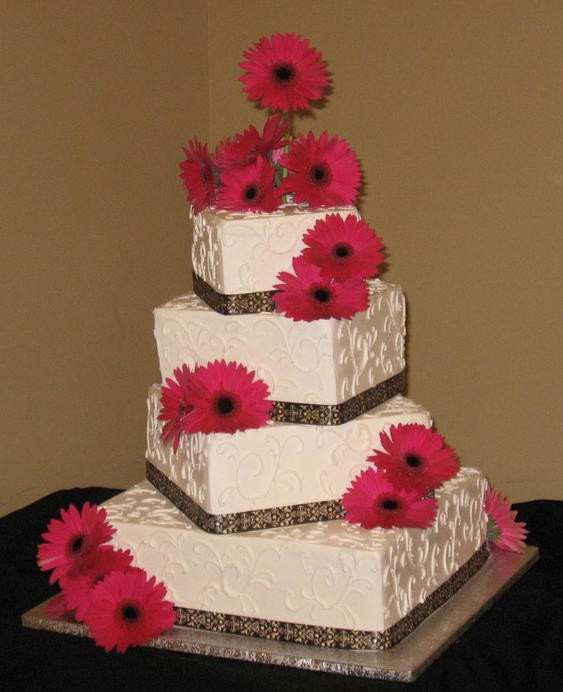 Wedding Cakes With Daisies
 Cake Place 4 Tier Black and White Weddng Cake with Pink