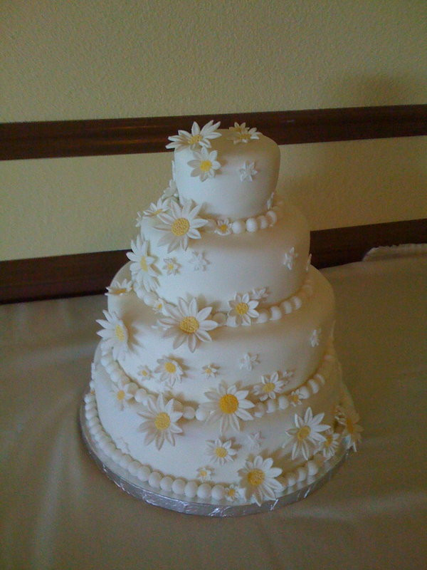 Wedding Cakes With Daisies
 Daisy Wedding Cake by Trishap on DeviantArt
