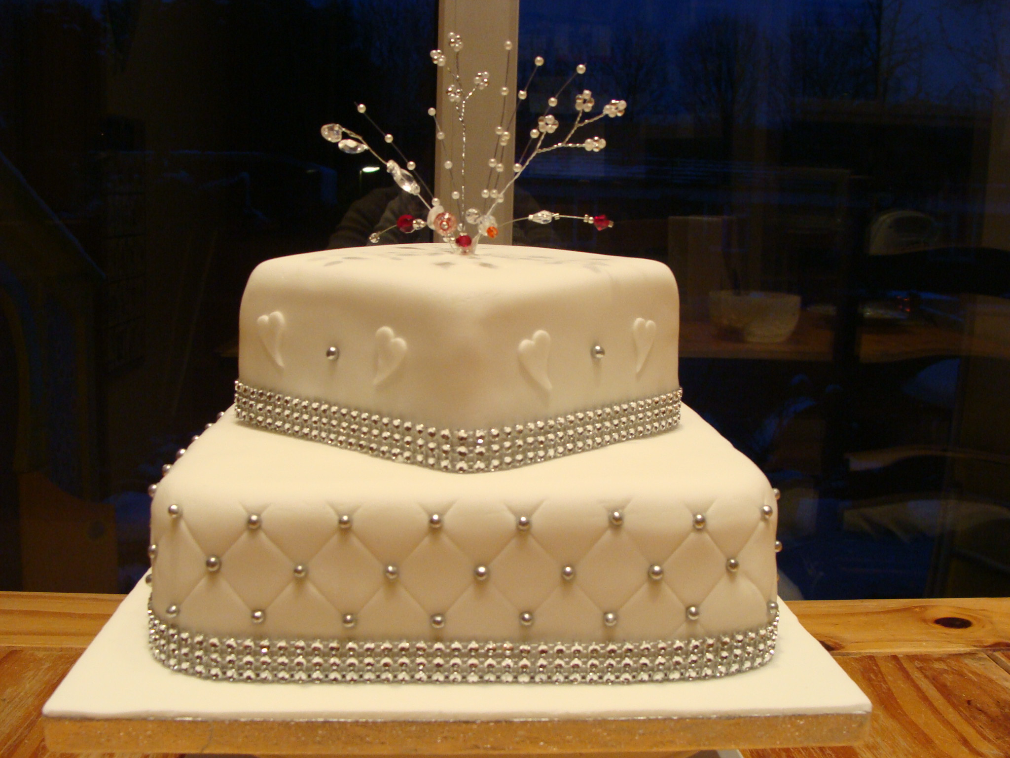 Wedding Cakes With Diamonds
 Top 15 Lovely Diamond Cakes Page 7 of 15