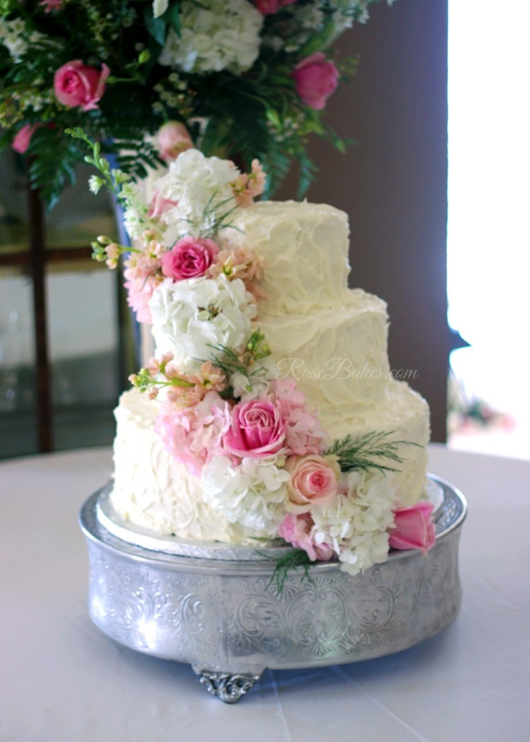 Wedding Cakes With Flowers
 Last Day to Enter for a Chance to Win CASH What s been