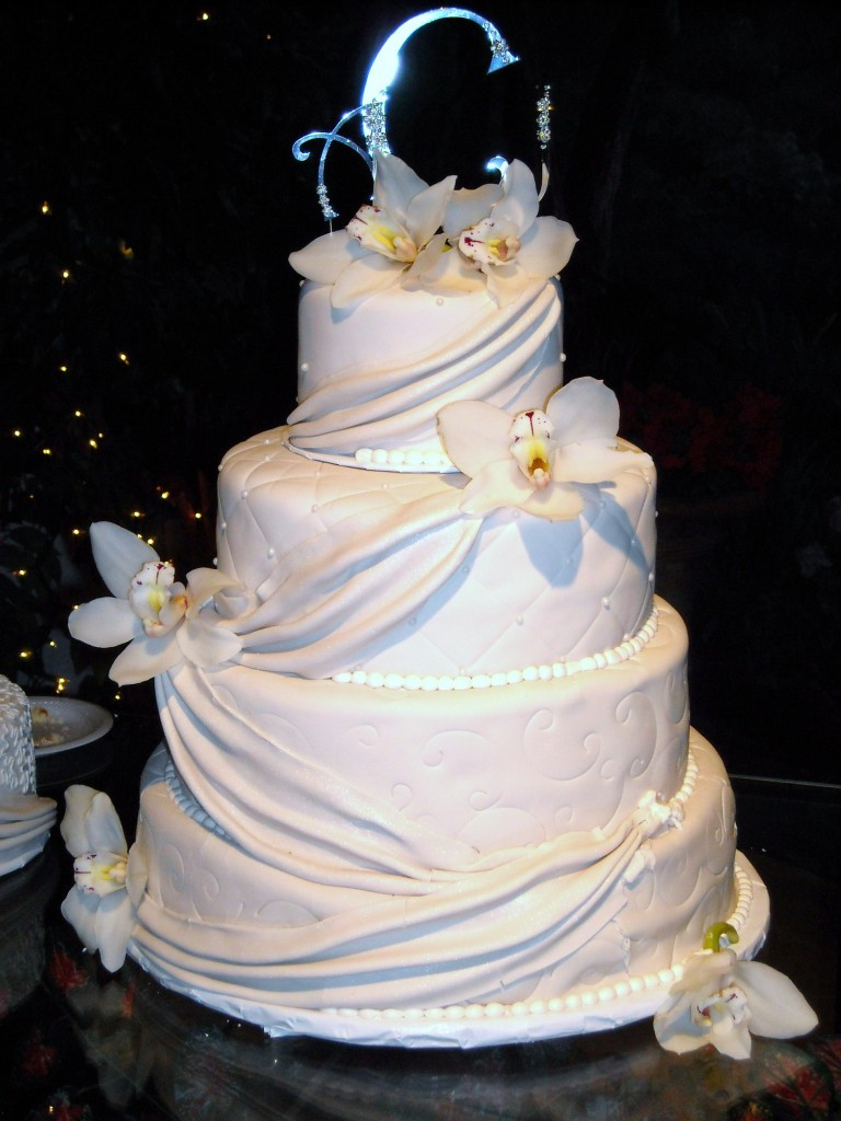 Wedding Cakes With Fondant
 Fondant Wedding Cakes Fondant Cake