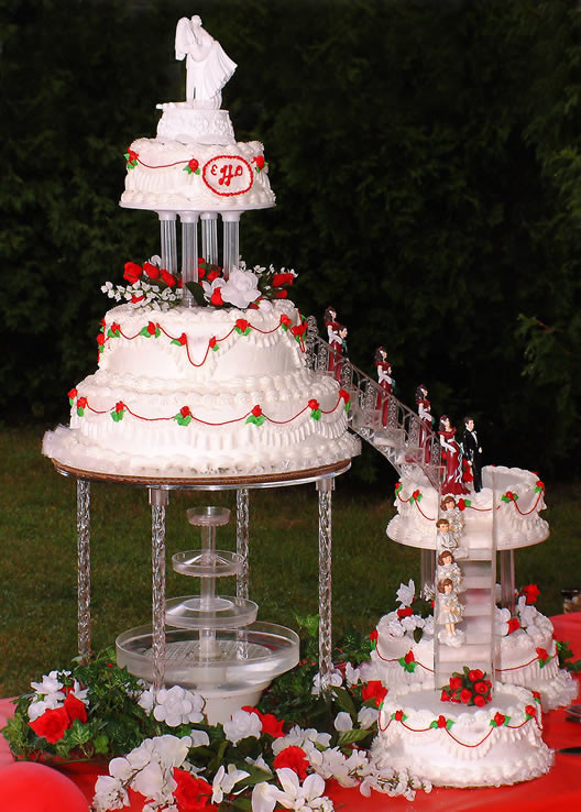 Wedding Cakes with Fountains and Stairs 20 Best Specially Designed Multi Storey Wedding Cake with Fountain