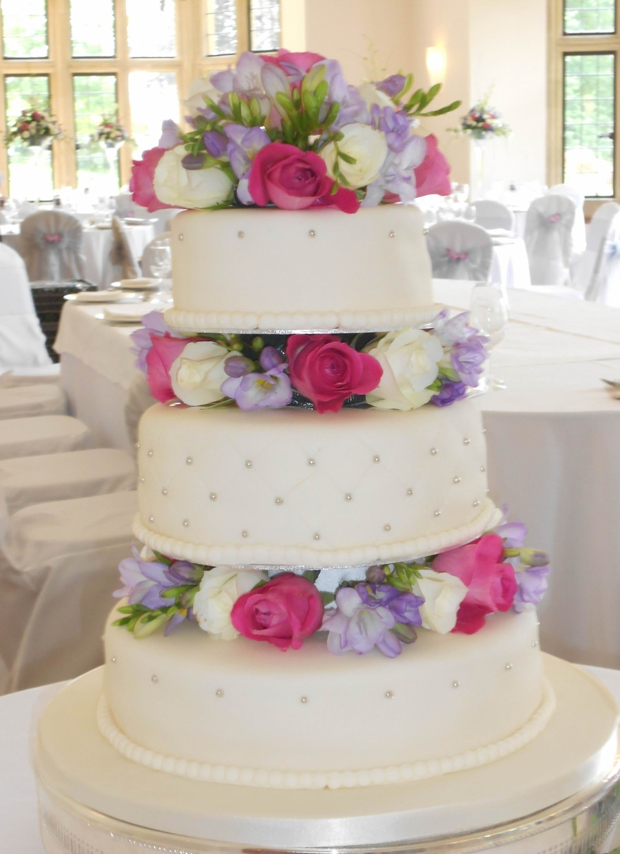 Wedding Cakes With Fresh Flowers
 Fresh Flowers Wedding Cake CakeCentral