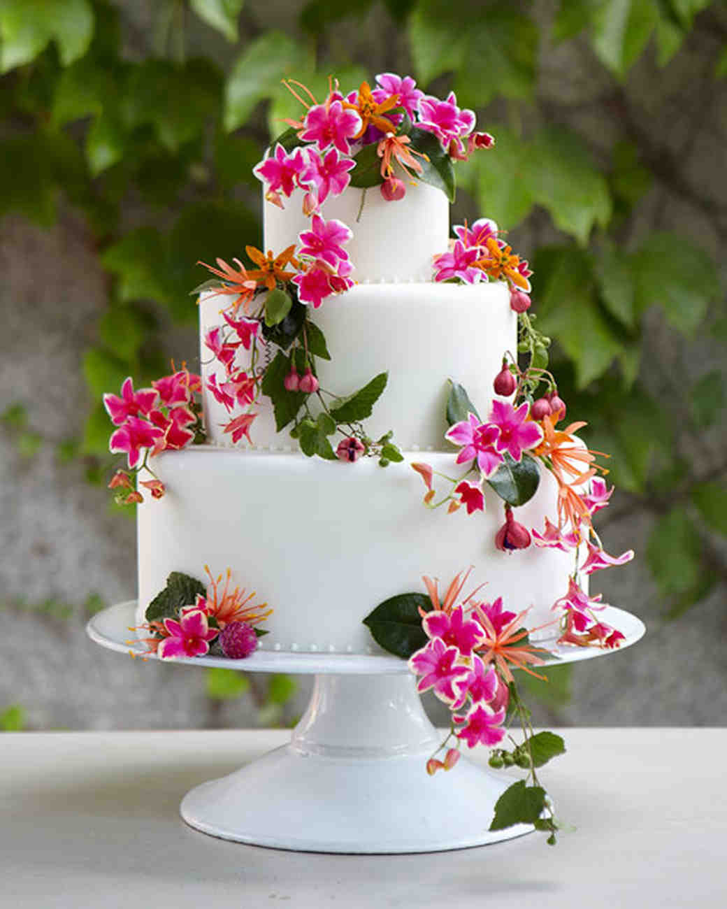 Wedding Cakes With Fresh Flowers
 Flowers for Every Element of Your Wedding