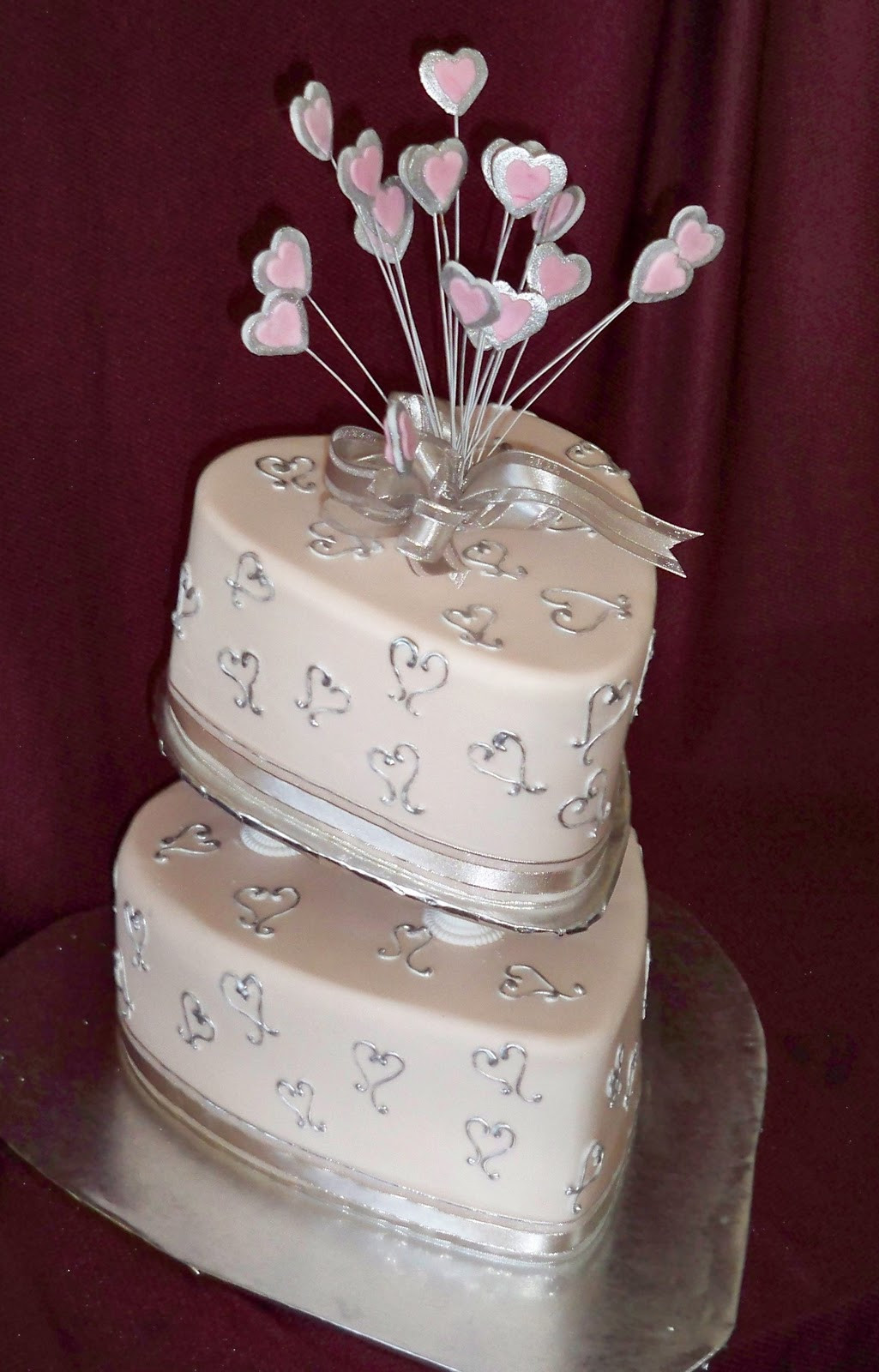 Wedding Cakes With Hearts
 love heart wedding cakes