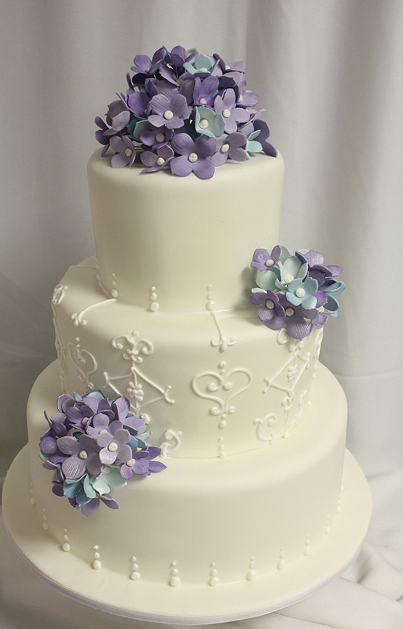 Wedding Cakes With Hydrangeas
 Hydrangeas with White Piping Wedding Cake