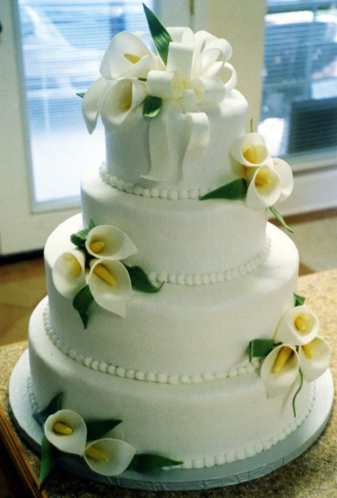 Wedding Cakes With Lilies
 Calla Lily Inspired Wedding Arabia Weddings