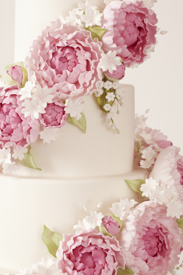 Wedding Cakes With Peonies
 peony wedding feature image