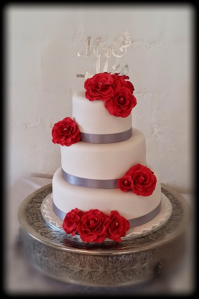 Wedding Cakes With Red Roses
 Delana s Cakes Red Roses Wedding Cake