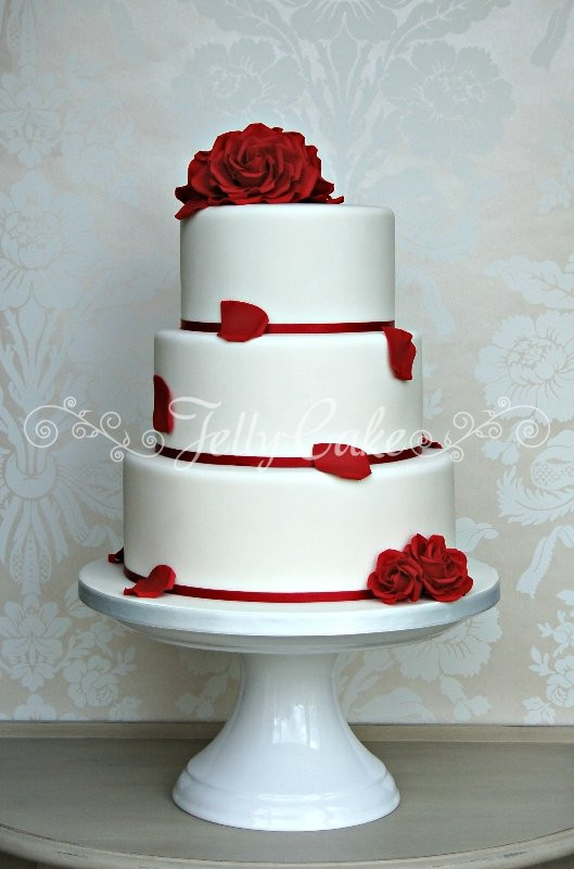 Wedding Cakes With Red Roses
 red roses wedding cake 0