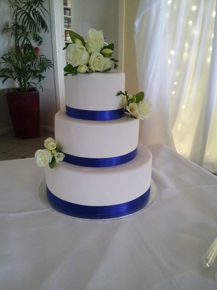 Wedding Cakes With Ribbon
 Blue ribbon wedding cake