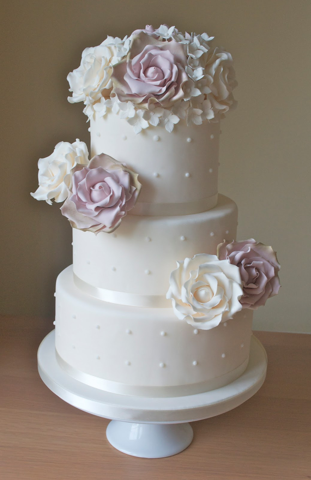 Wedding Cakes With Roses
 Vintage Roses Wedding Cake