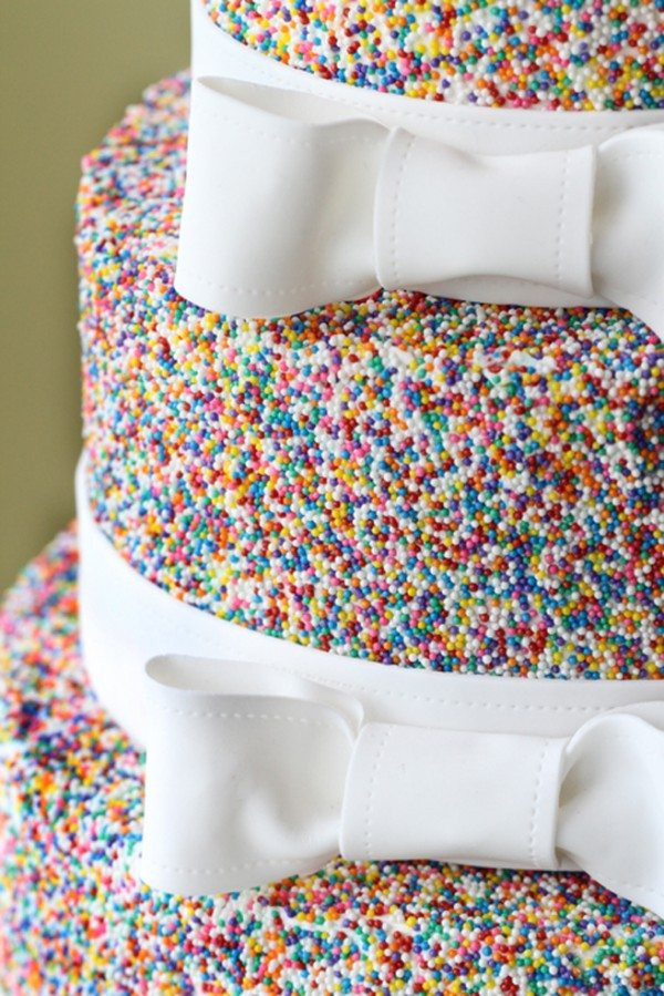 Wedding Cakes With Sprinkles
 Naked Cakes Piñata Cakes Plus 12 More Original Wedding