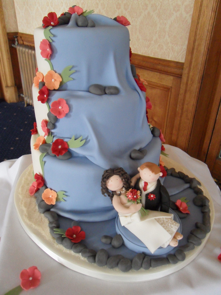 Wedding Cakes With Waterfalls
 Waterfall Wedding Cake