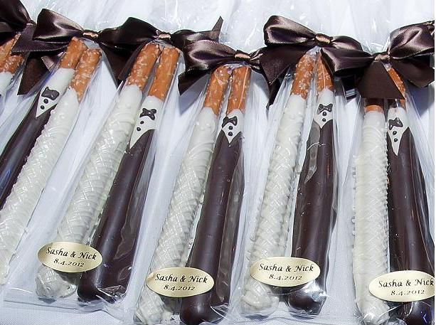 Wedding Chocolate Covered Pretzels
 Want something hot for your wedding Try Chocolate Bride