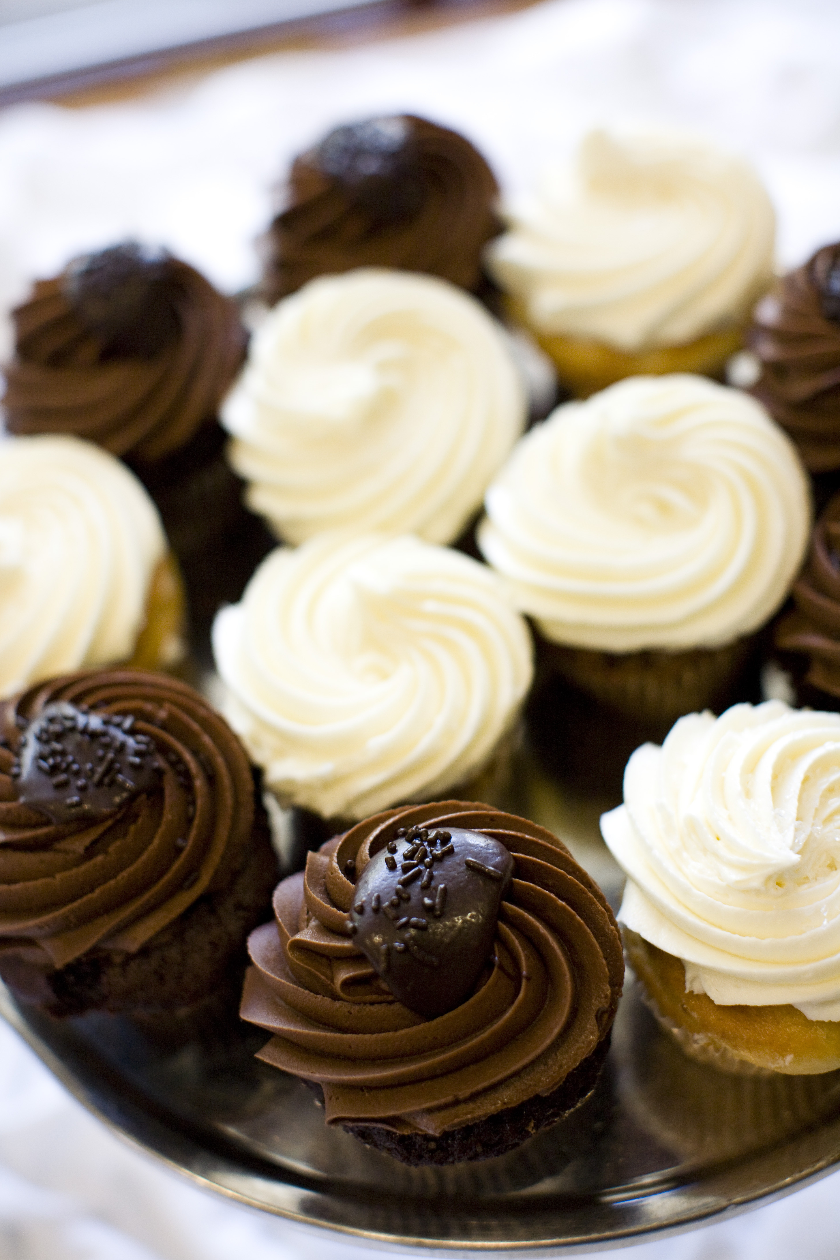 Wedding Cup Cakes Recipes
 Chocolate Wedding Cupcakes Recipe — Dishmaps