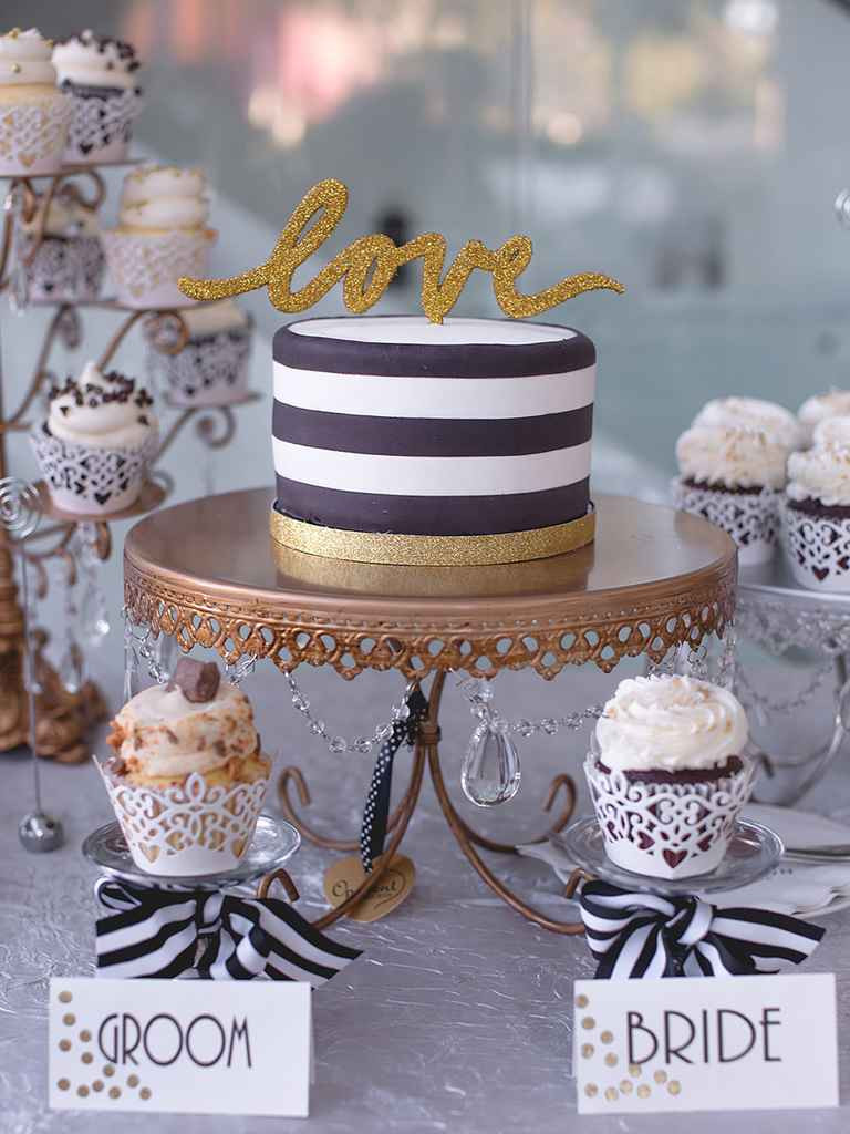Wedding Cupcakes Cakes
 16 Wedding Cake Ideas With Cupcakes