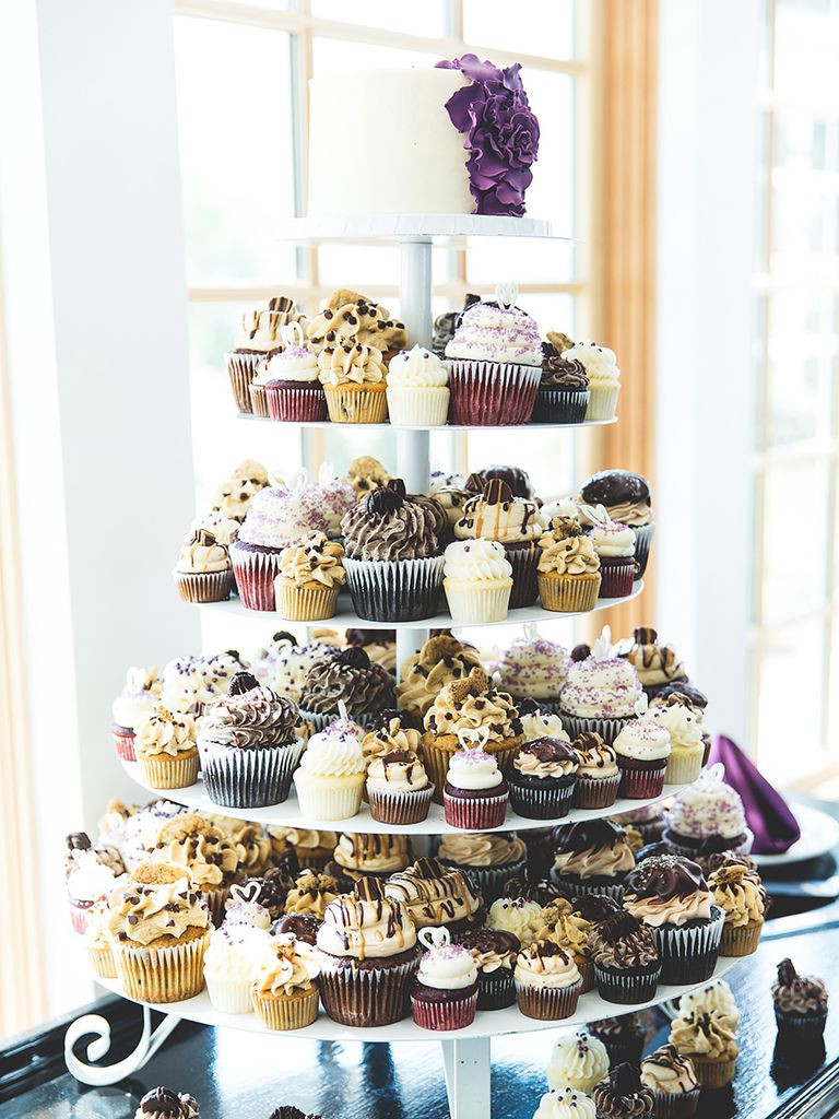 Wedding Cupcakes Decorations
 16 Wedding Cake Ideas With Cupcakes