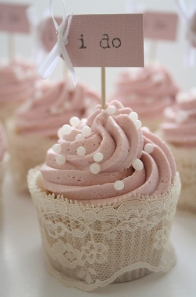 Wedding Cupcakes Holders
 Ok DIY Bees HOW do I make these