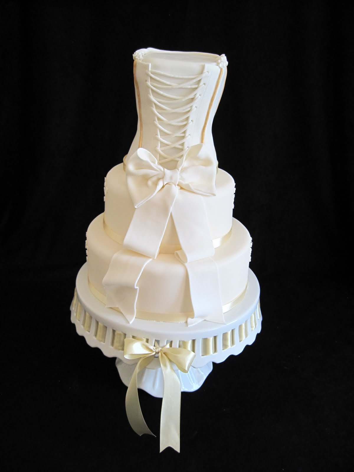 Wedding Dress Cakes
 Heidi s Cakes of Lechlade Wedding Dress Cake