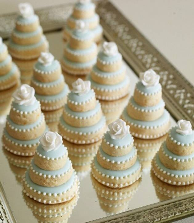 Wedding Miniature Cakes
 Treat Your Guests to Delightful Mini Cakes