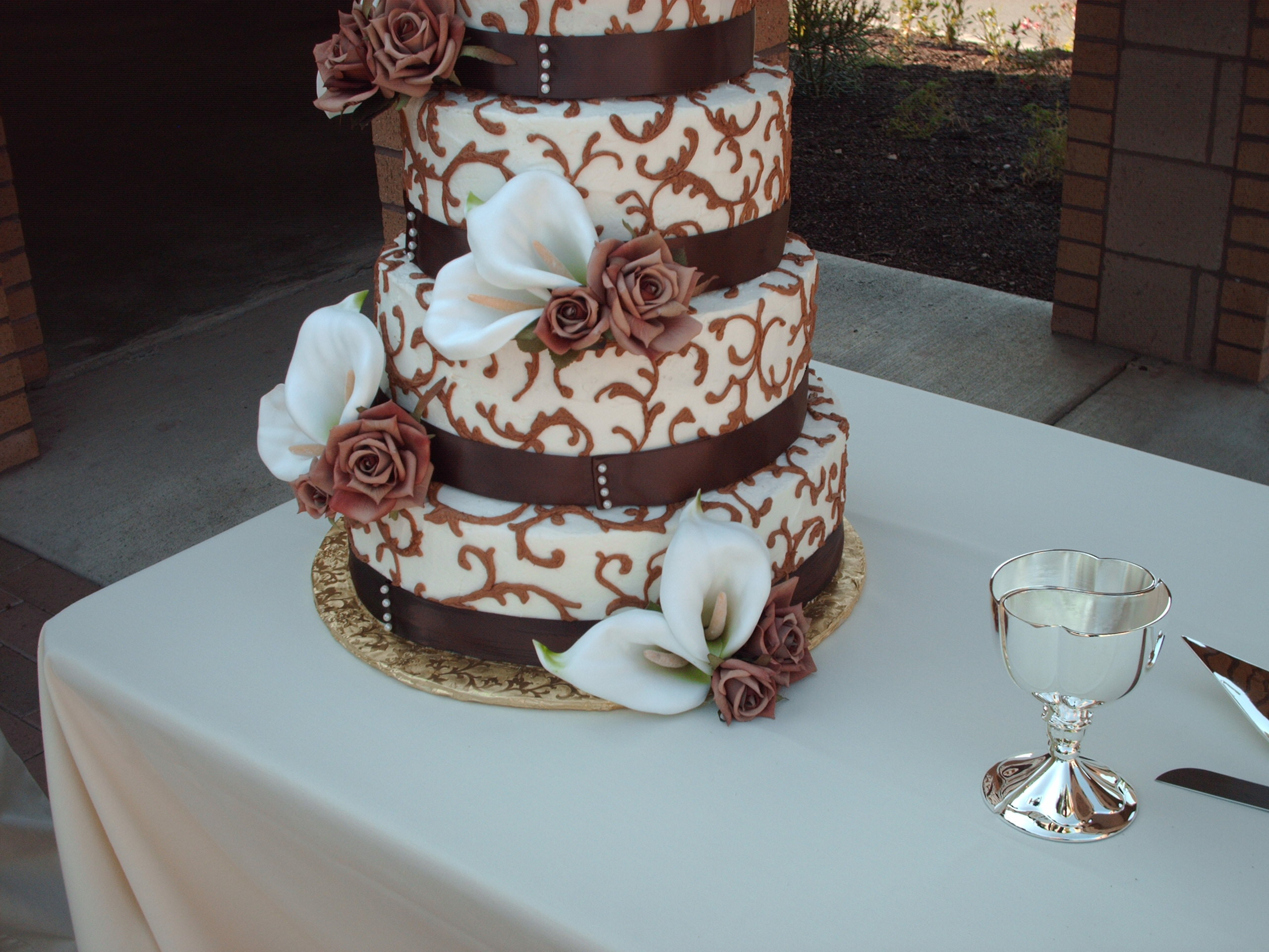 Wedding Pound Cake
 Pound cake wedding cake idea in 2017