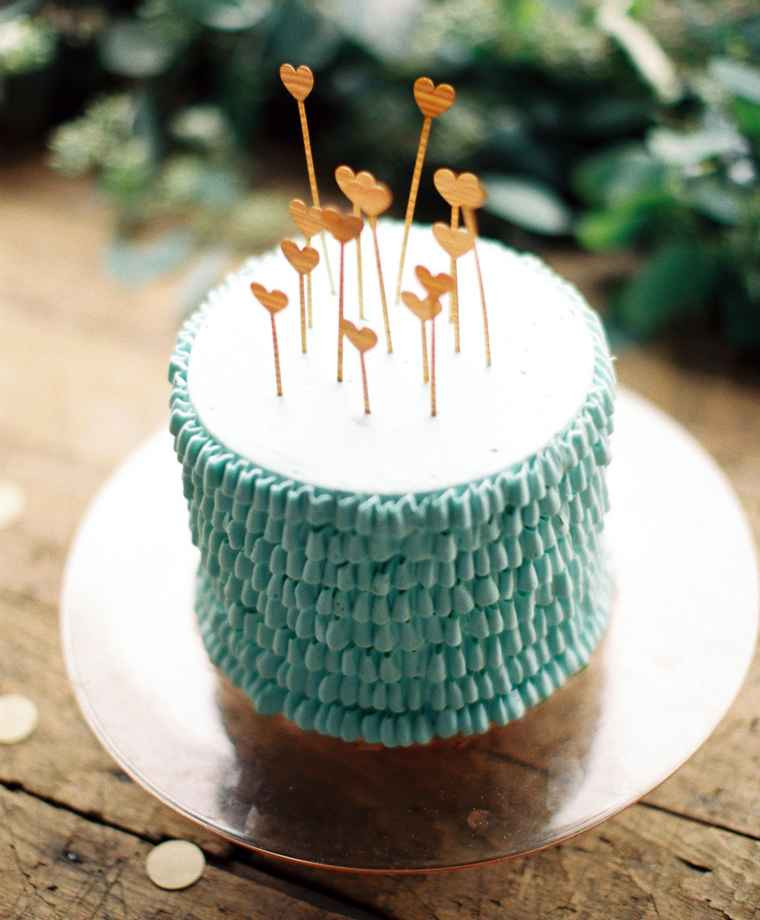 Wedding Shower Cakes
 15 Bridal Shower Cakes You ll Love and Want