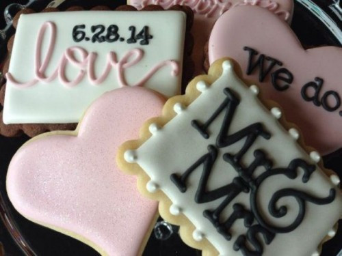 Wedding Sugar Cookies Decorating Ideas
 25 Cute Cookie Bar Ideas For Your Wedding Weddingomania
