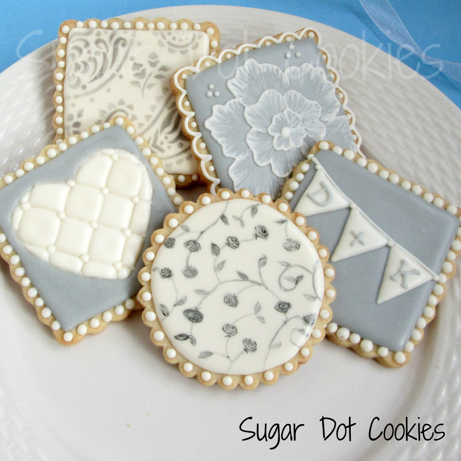 Wedding Sugar Cookies
 Posted by Dotty R at 9 20 AM