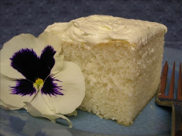 White Almond Sour Cream Wedding Cake
 White almond sour cream wedding cake idea in 2017