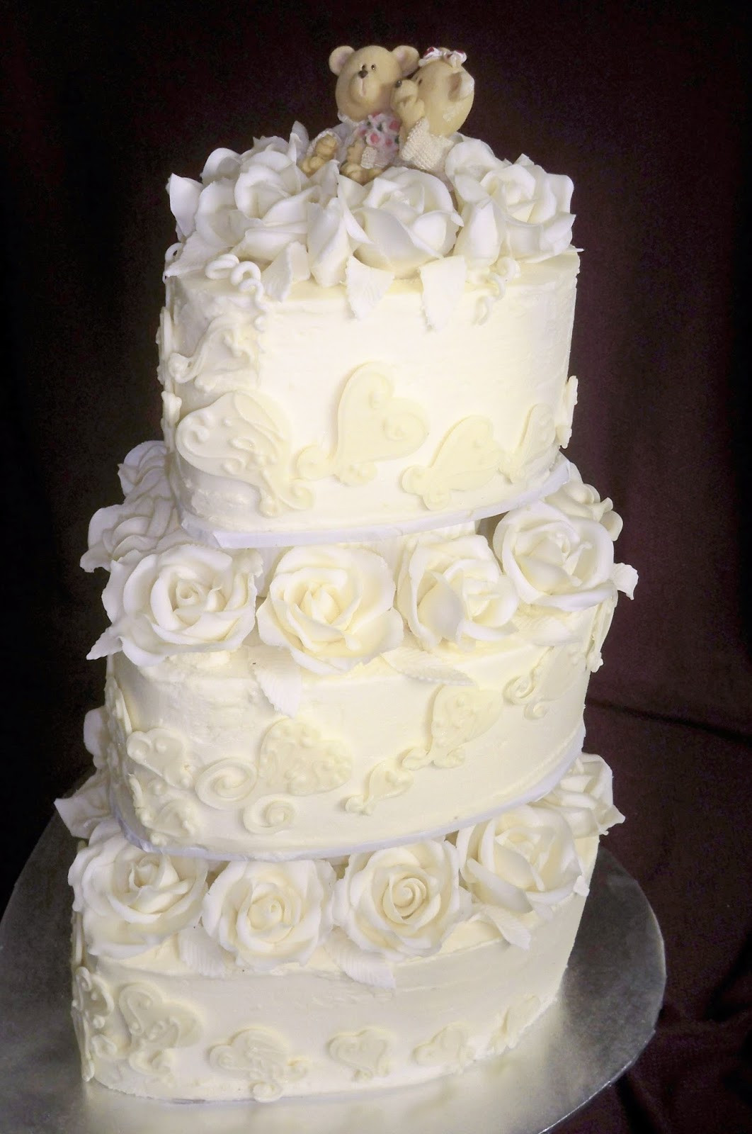 White And Chocolate Wedding Cake
 Romantic white chocolate wedding cake