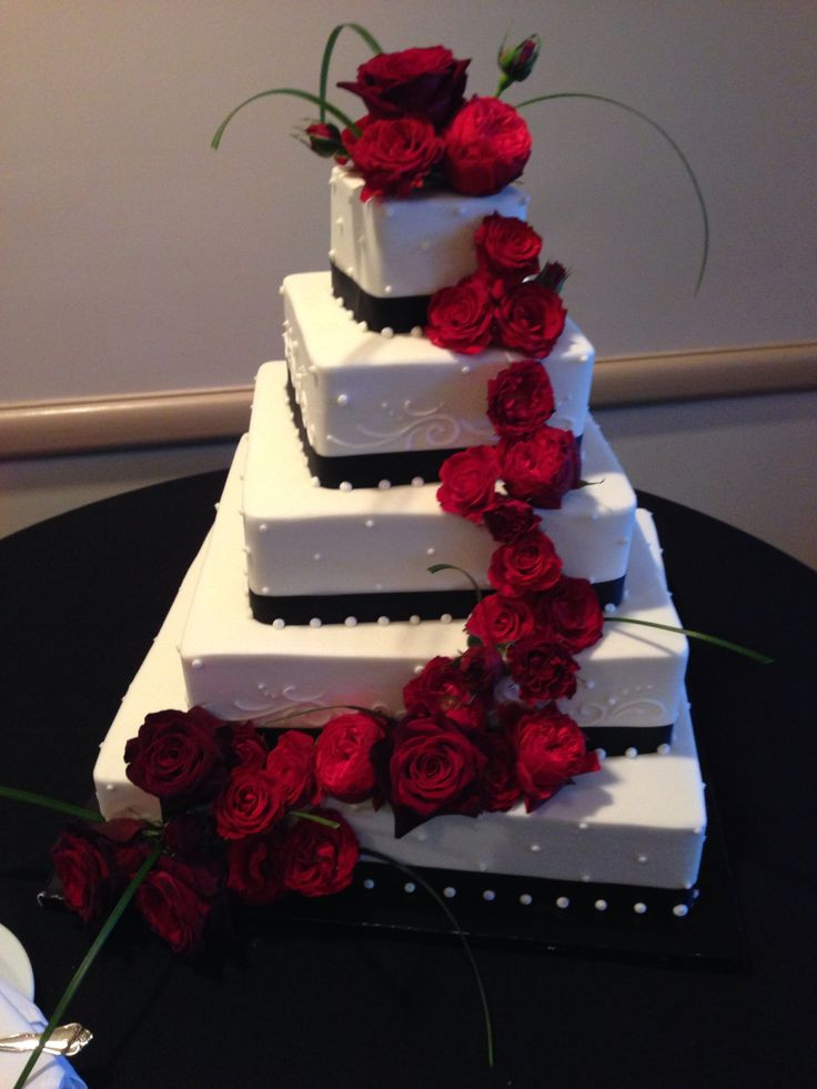 White And Red Wedding Cake
 Red And White Wedding Ideas