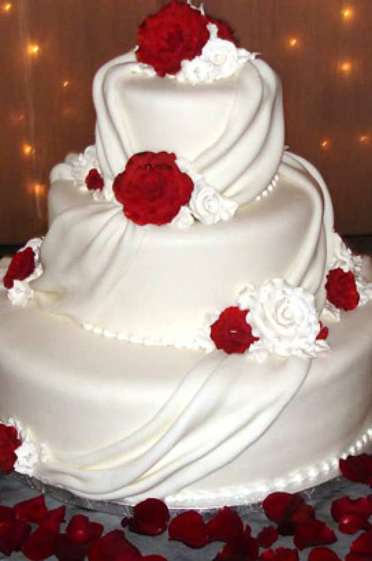 White And Red Wedding Cake
 White And Red Drape Wedding Cake