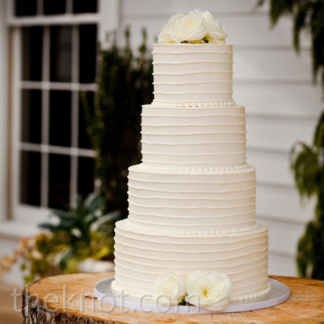 White Buttercream Wedding Cake
 301 Moved Permanently
