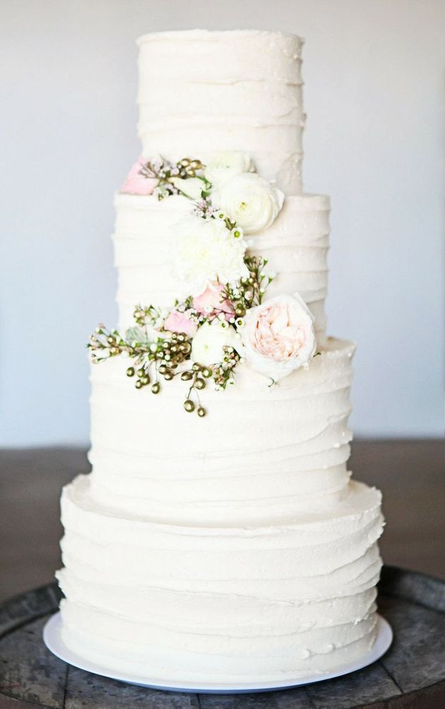 White Buttercream Wedding Cake
 30 Delicate White Wedding Cakes